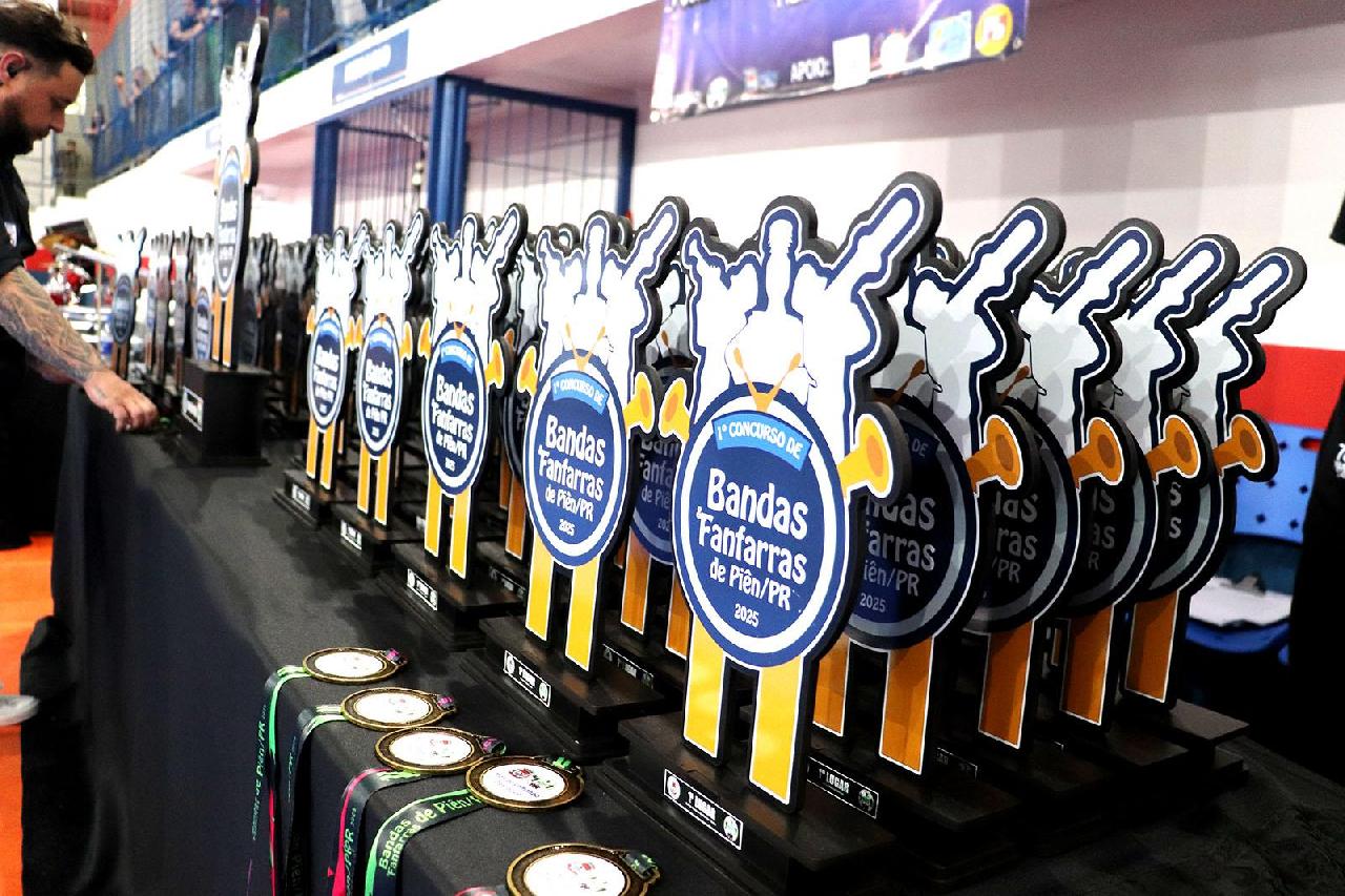Primeiro Concurso de Bandas e Fanfarras emociona Piên com talento e união