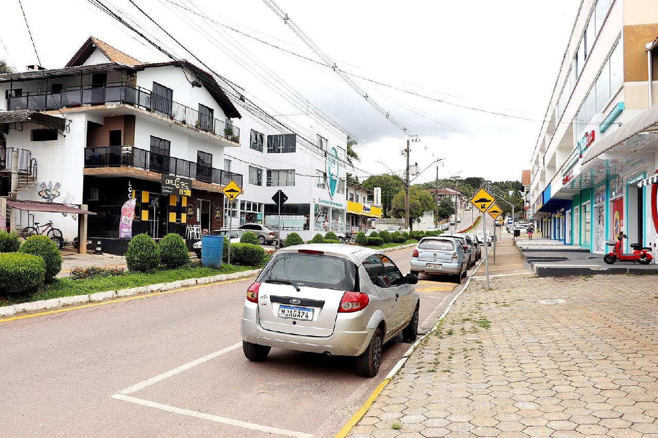 Projeto de Lei permite priorizar compras no comércio local