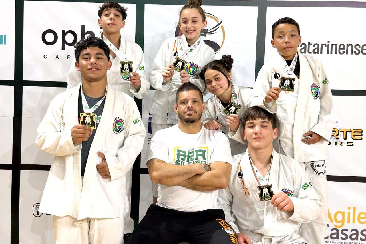 Projeto “Não Tenha Medo de Recomeçar” conquista seis ouros no Judô 