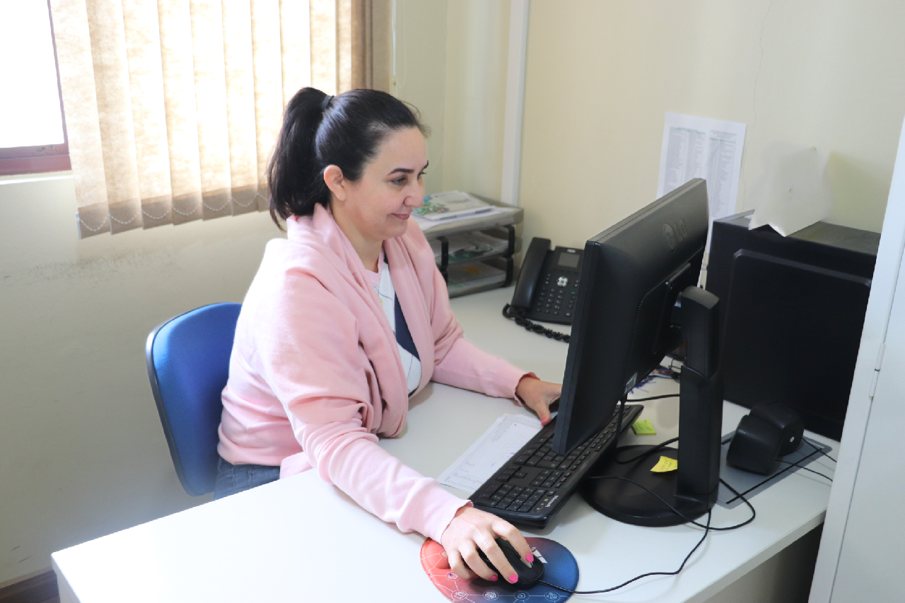 Servidores públicos terão reajuste de 5% no salário 